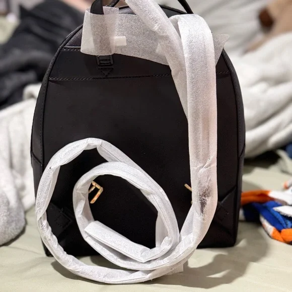 NWT Michael Kors Women’s Shelia Medium Logo Leather Backpack, Black, 35F3G6HB6L - Picture 7 of 11